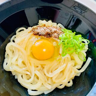 出汁パックで☆釜玉うどん